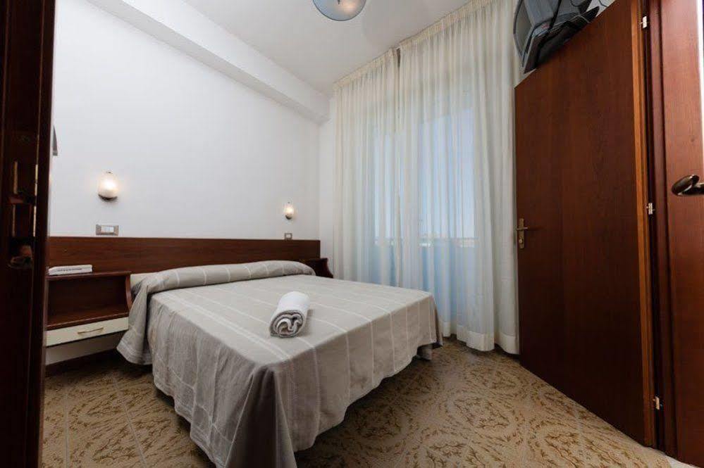 Hotel Sayonara Senigallia Extérieur photo